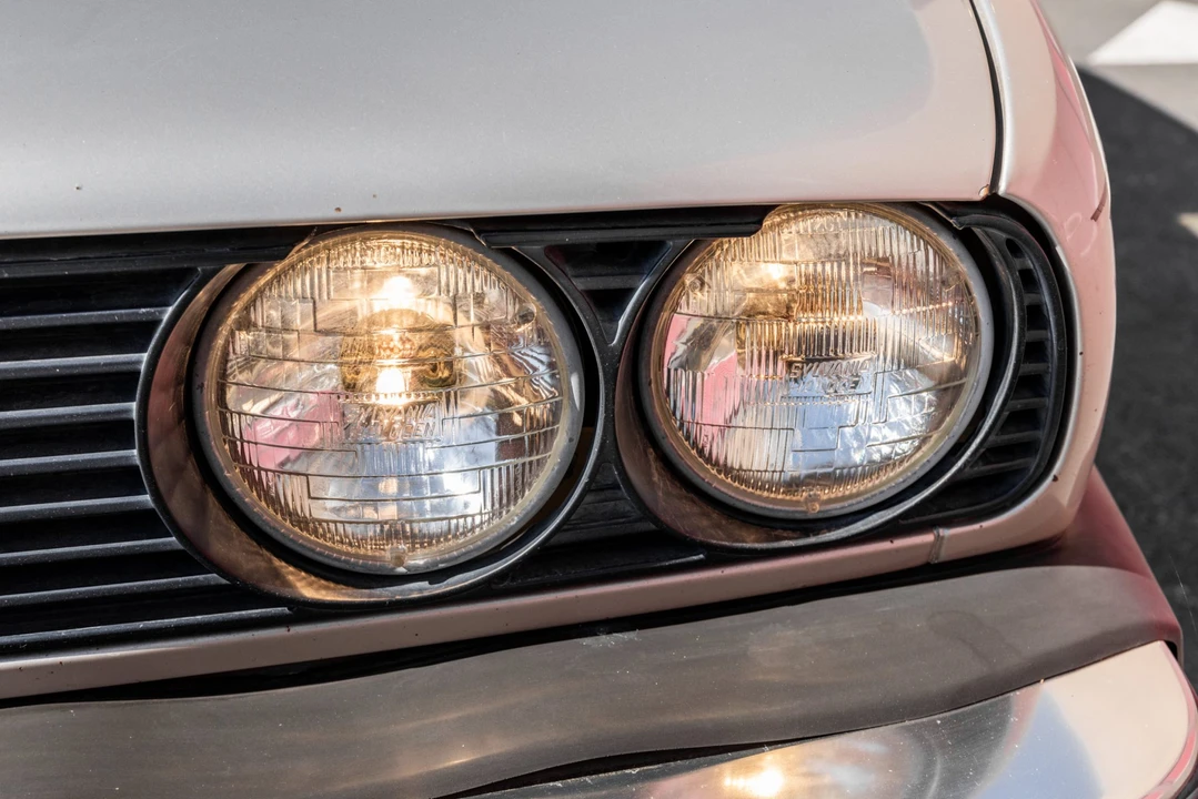 1985 BMW E30 3 Series - Image 14 of 31