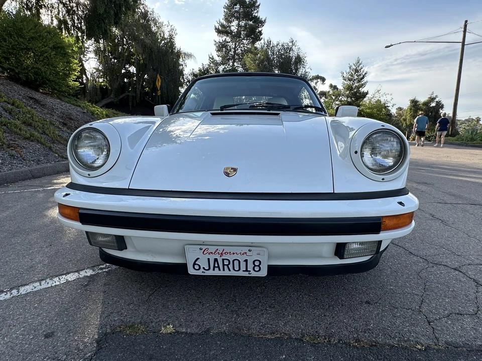 1986 Porsche 911 Carrera 3.2 - Image 12 of 31