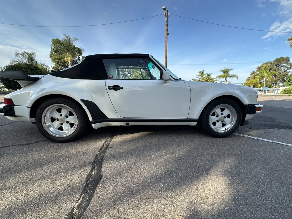 1986 Porsche 911 Carrera 3.2 - Image 10 of 31