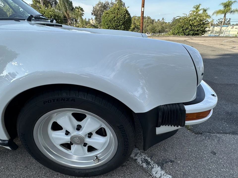 1986 Porsche 911 Carrera 3.2 - Image 25 of 31
