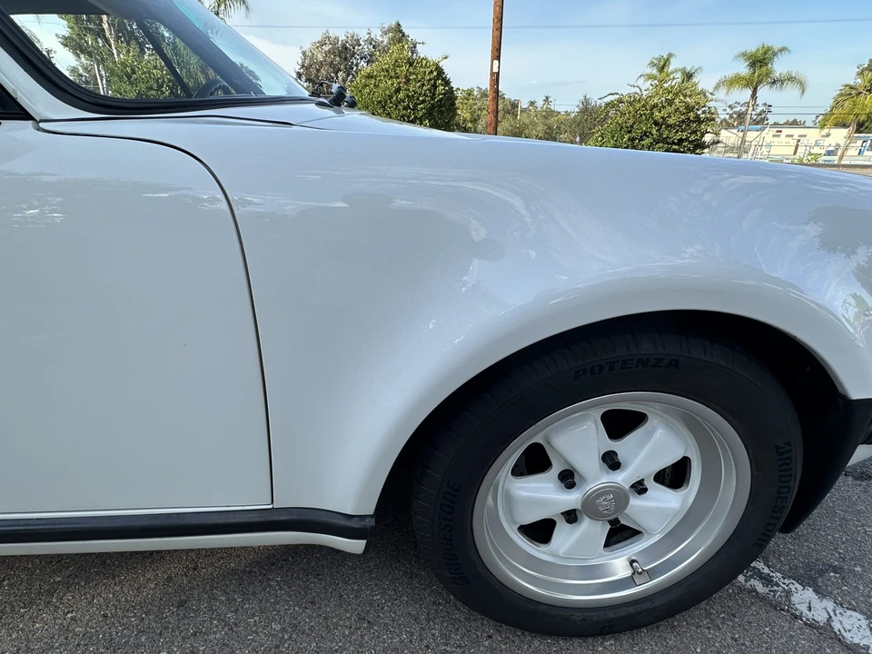 1986 Porsche 911 Carrera 3.2 - Image 26 of 31