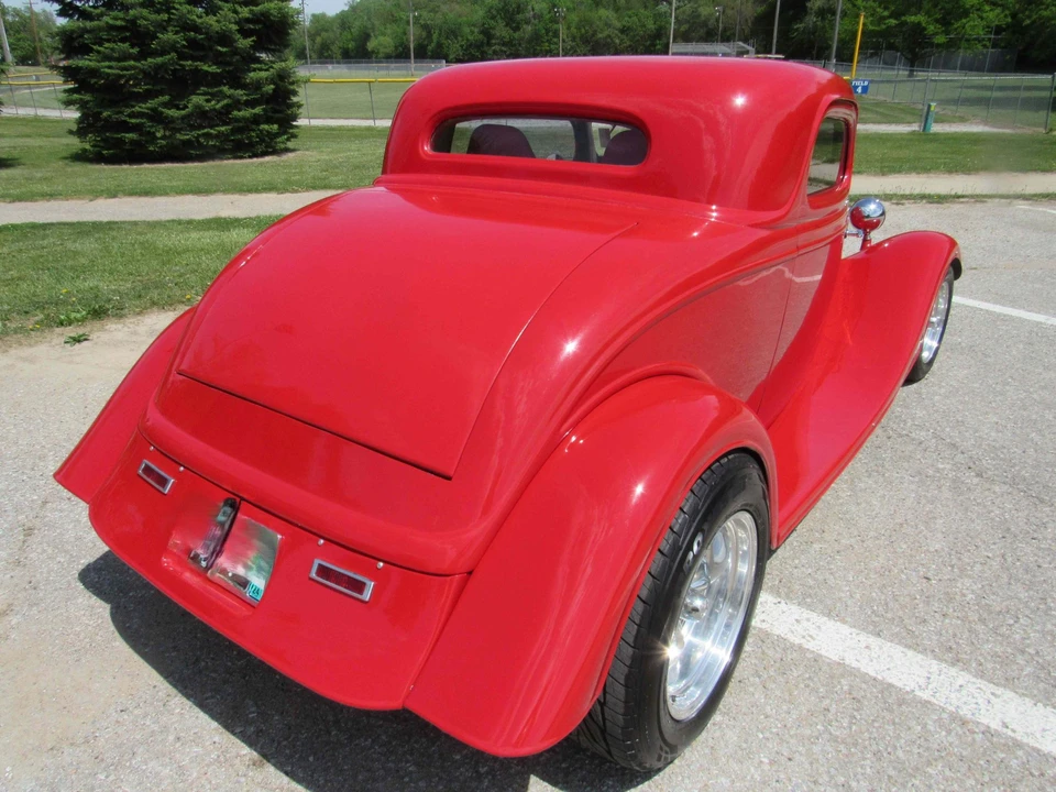 Ford Hot Rod - Image 10 of 31