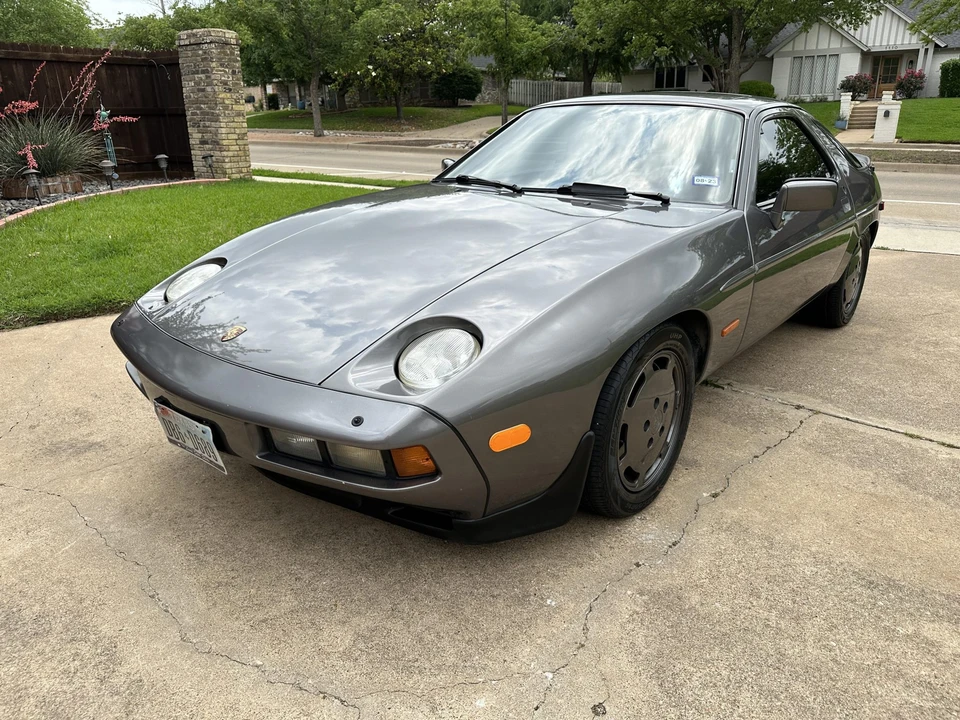 1982 Porsche 928 S - Image 2 of 31