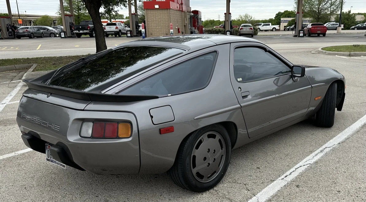 1982 Porsche 928 S - Image 8 of 31
