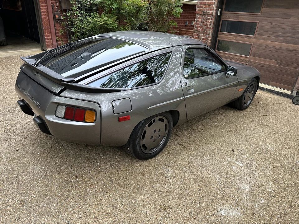 1982 Porsche 928 S - Image 7 of 31