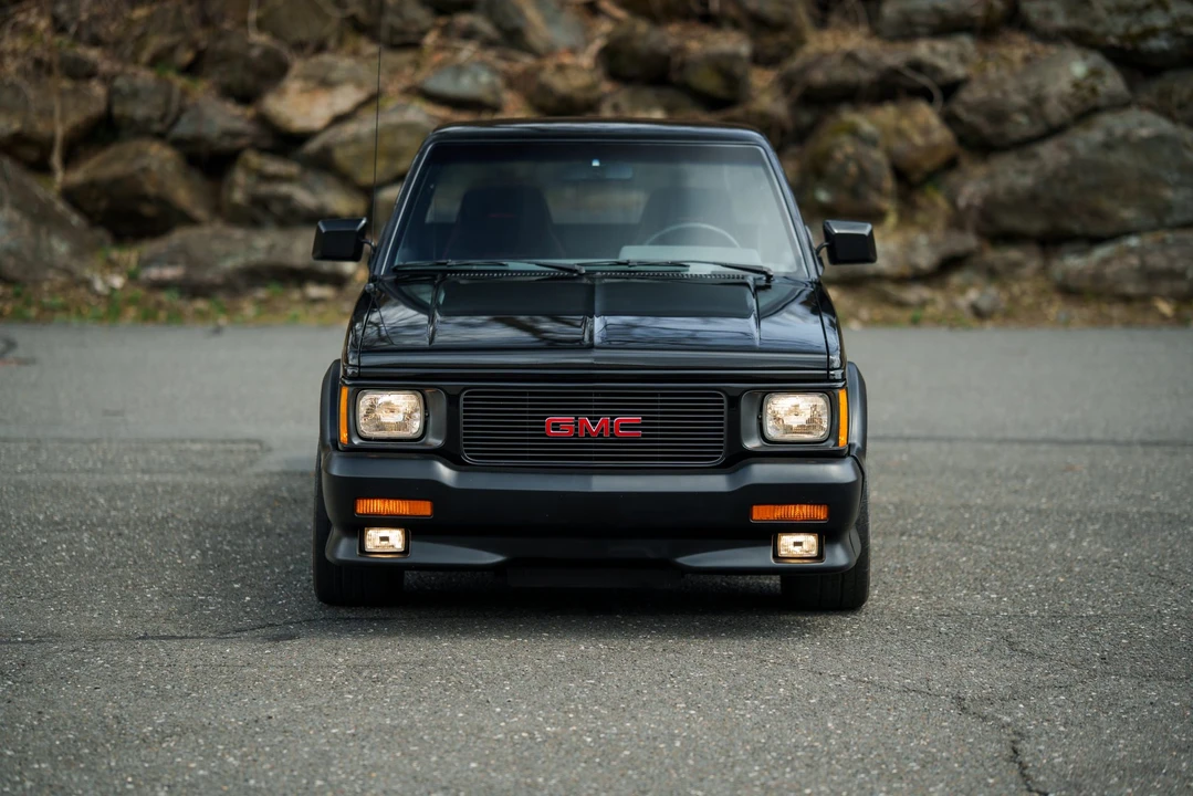 1991 GMC Syclone - Image 3 of 31