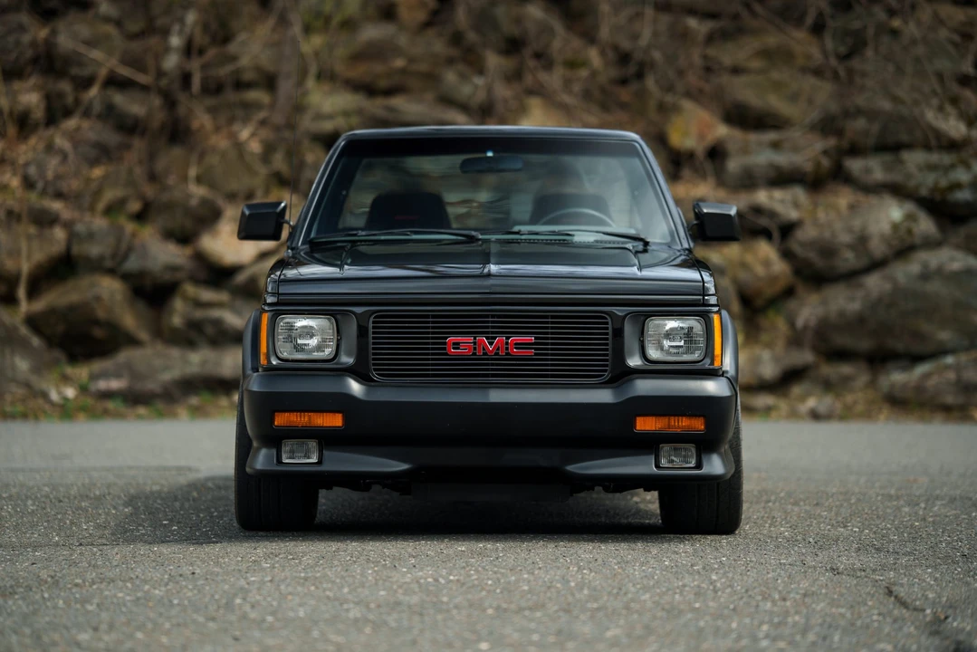 1991 GMC Syclone - Image 6 of 31