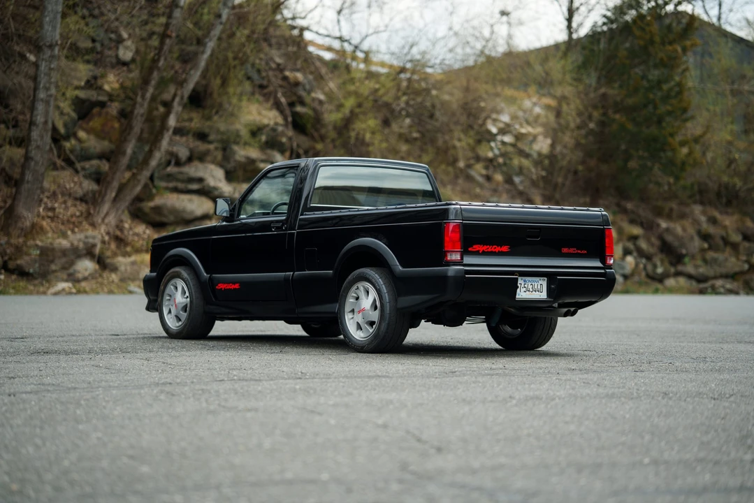 1991 GMC Syclone - Image 16 of 31