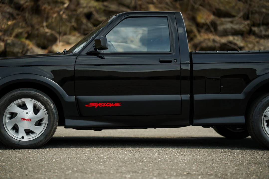 1991 GMC Syclone - Image 20 of 31