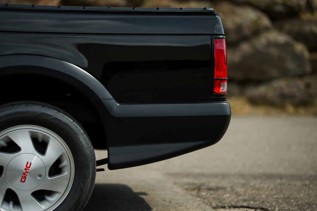 1991 GMC Syclone - Image 31 of 31