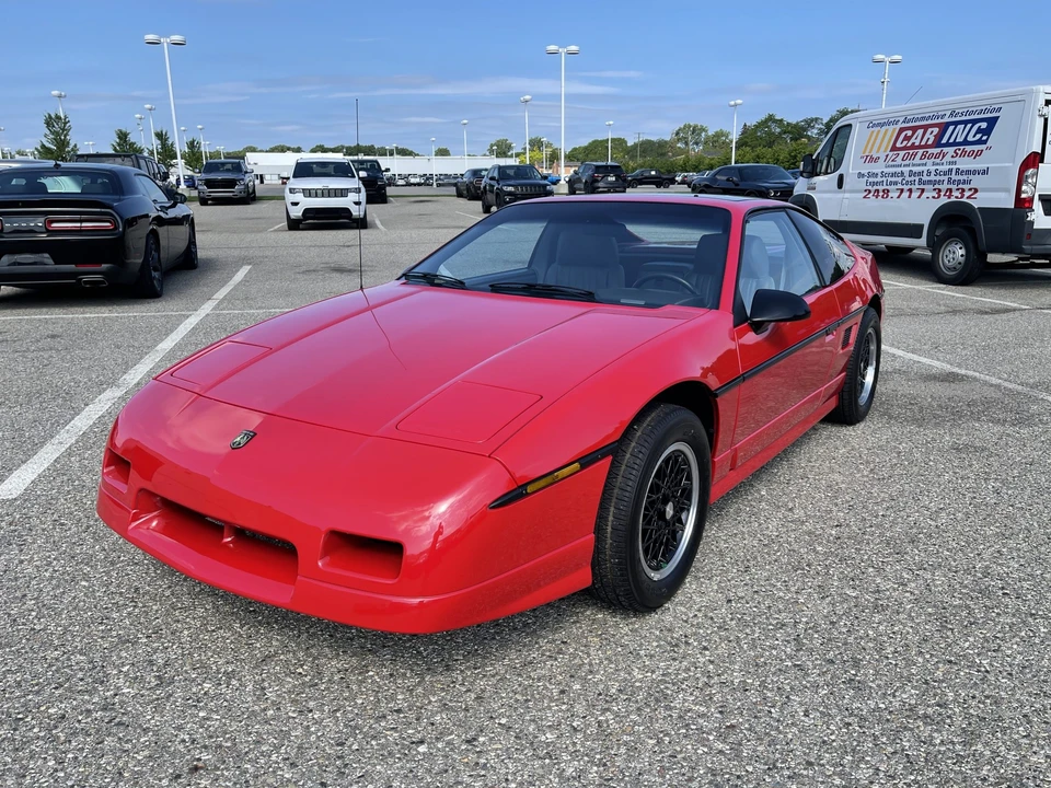 1988 Pontiac Fiero GT - Image 12 of 31