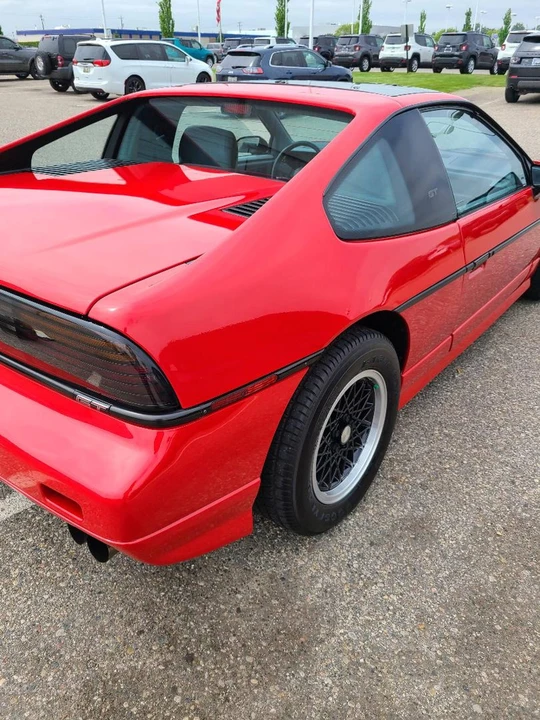 1988 Pontiac Fiero GT - Image 25 of 31