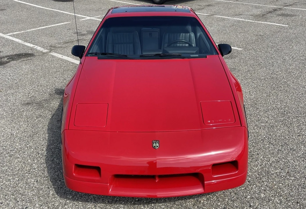 1988 Pontiac Fiero GT - Image 13 of 31
