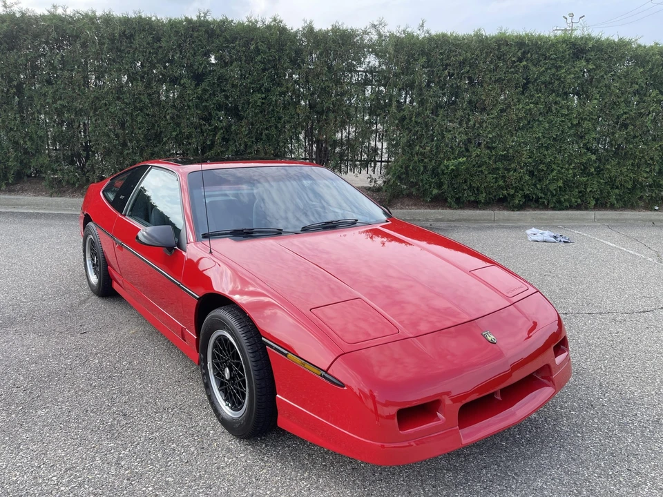 1988 Pontiac Fiero GT - Image 5 of 31