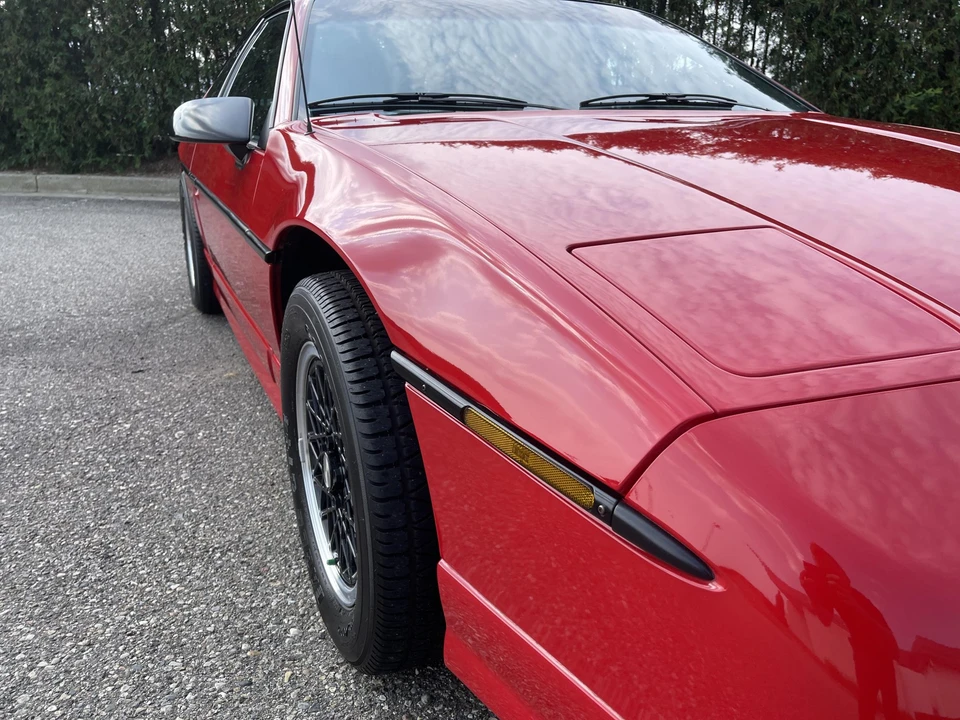 1988 Pontiac Fiero GT - Image 20 of 31
