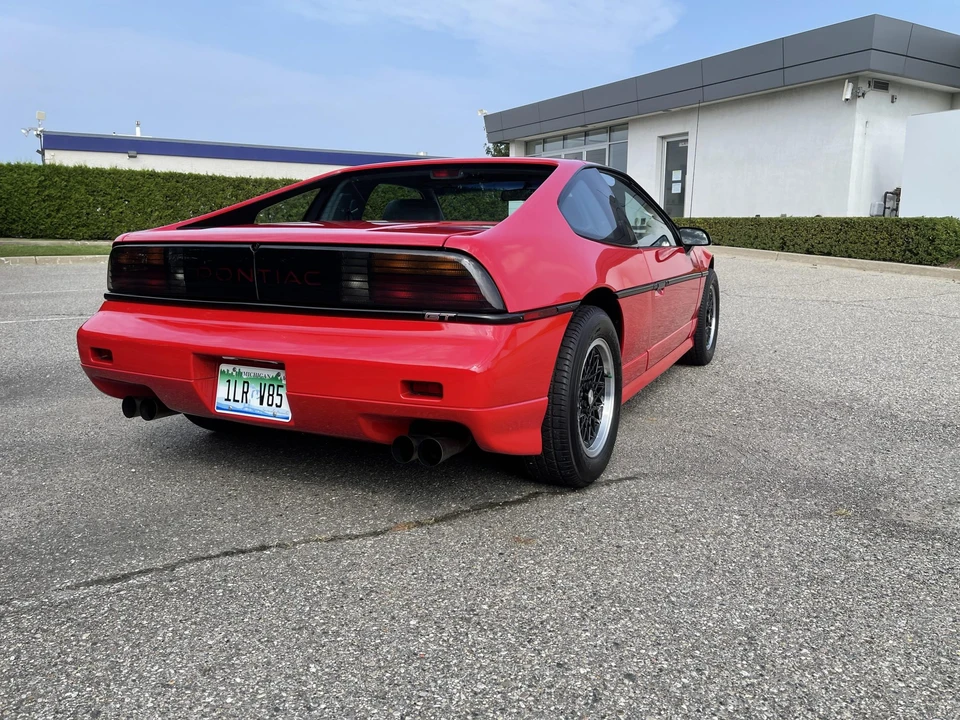 1988 Pontiac Fiero GT - Image 7 of 31