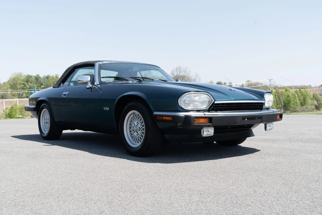 1993 Jaguar XJS Convertible - Image 2 of 31