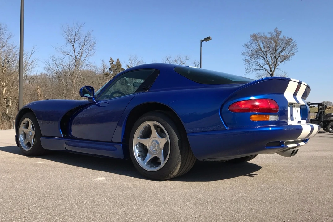 1996 Dodge Viper GTS 2nd Gen - Image 9 of 31