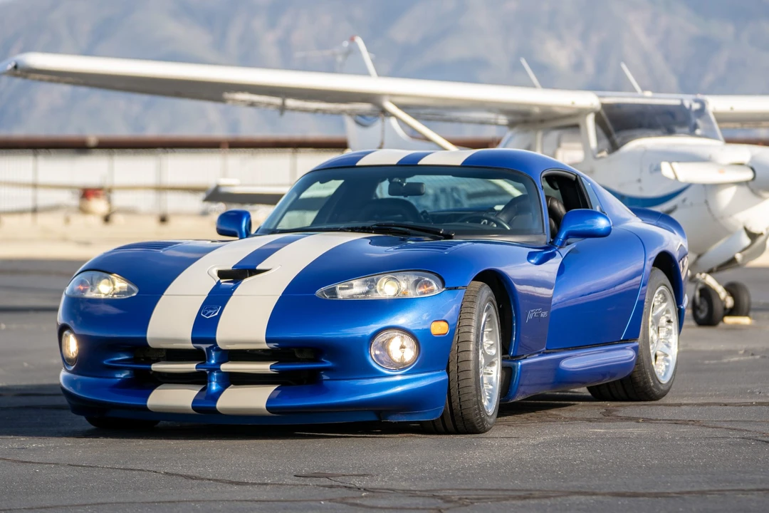 1997 Dodge Viper GTS 2nd Gen - Image 2 of 31