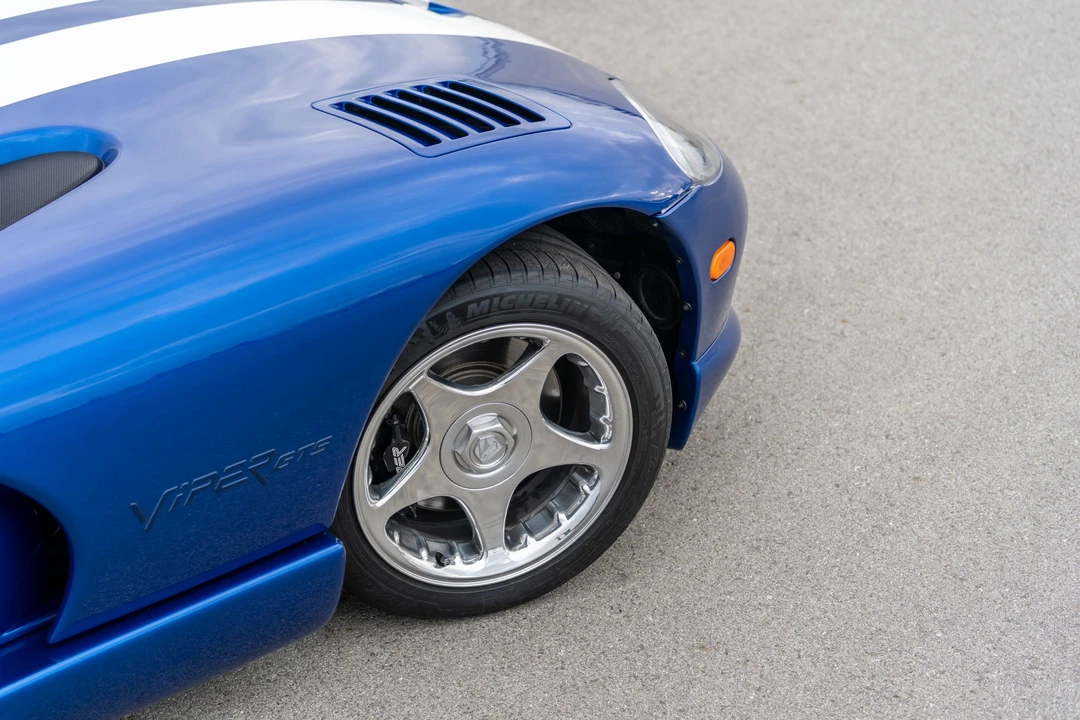 1997 Dodge Viper GTS 2nd Gen - Image 30 of 31