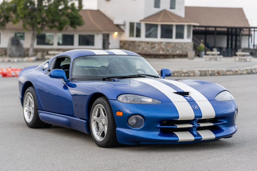 1997 Dodge Viper GTS 2nd Gen - Image 13 of 31