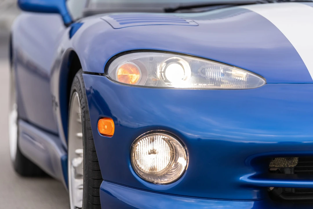 1997 Dodge Viper GTS 2nd Gen - Image 16 of 31