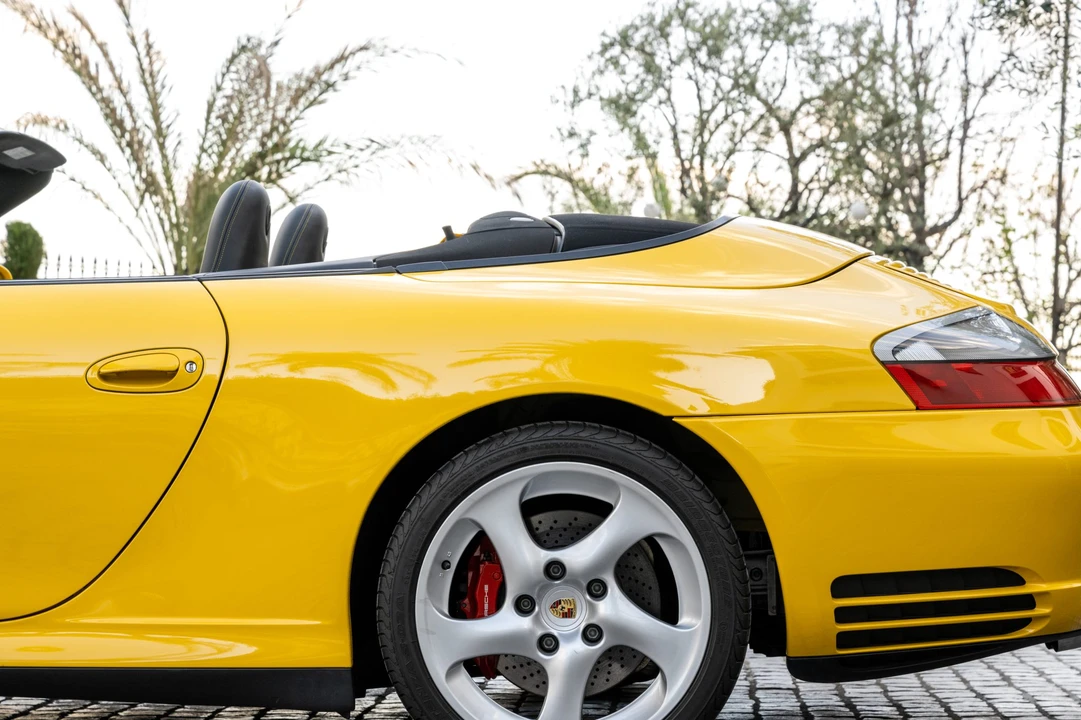 2004 Porsche 996 Carrera 4S - Image 20 of 31
