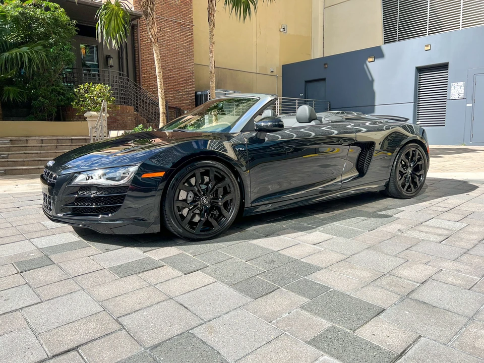 2011 Audi 42 R8 - Image 2 of 31