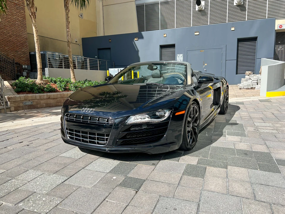 2011 Audi 42 R8 - Image 6 of 31