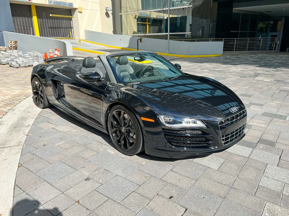 2011 Audi 42 R8 - Image 12 of 31