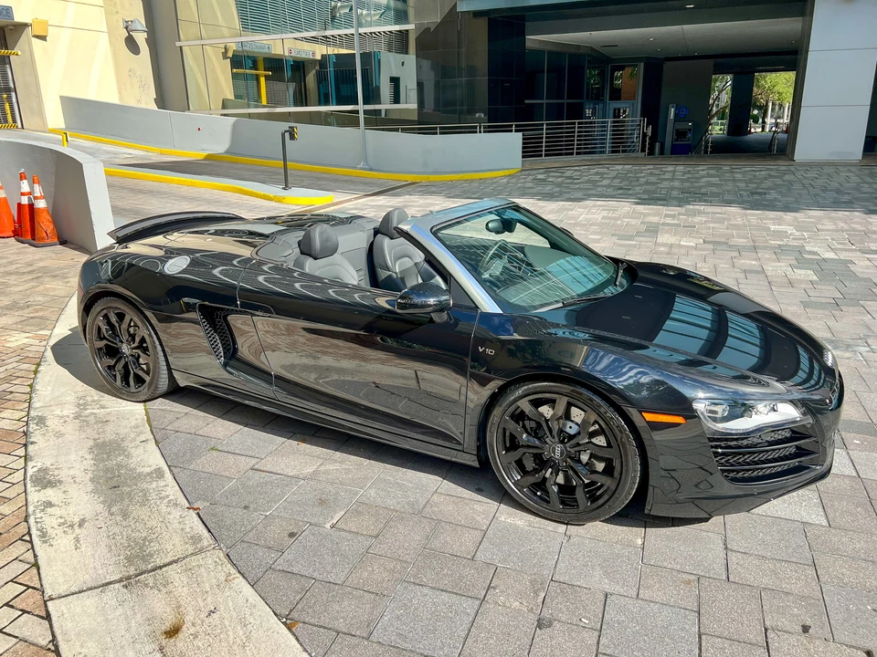 2011 Audi 42 R8 - Image 17 of 31