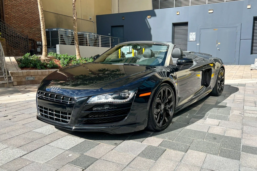 2011 Audi 42 R8 - Image 4 of 31
