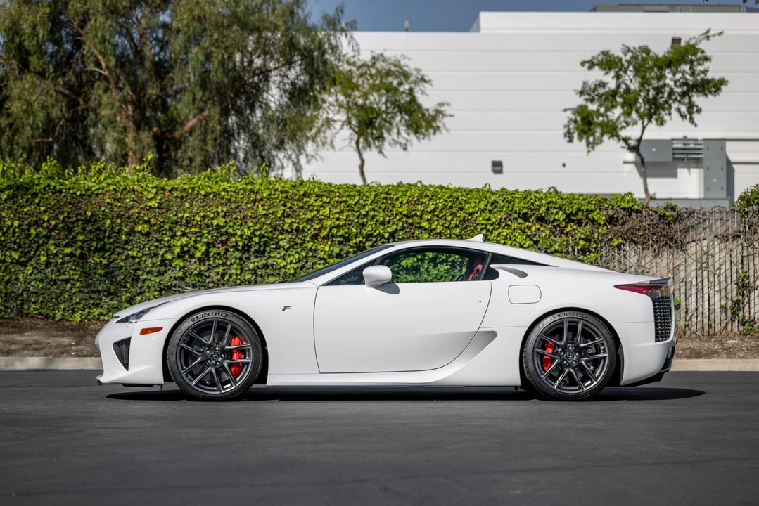 2012 Lexus LFA - Image 6 of 31