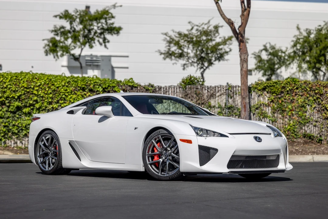2012 Lexus LFA - Image 18 of 31