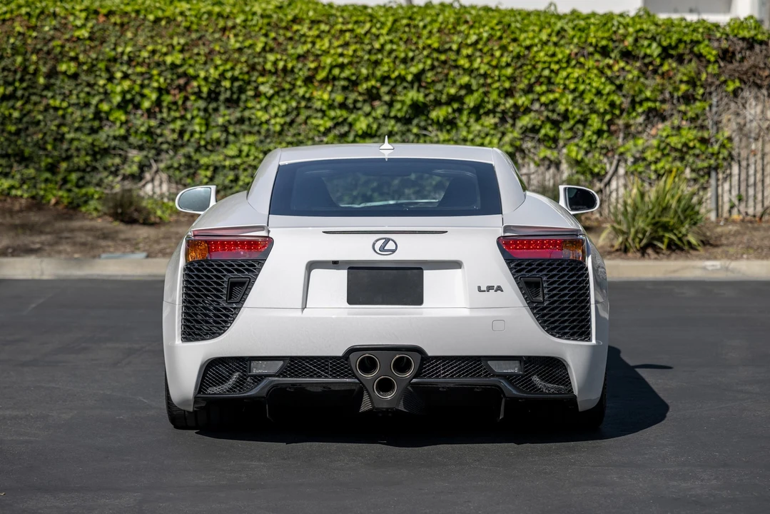 2012 Lexus LFA - Image 11 of 31
