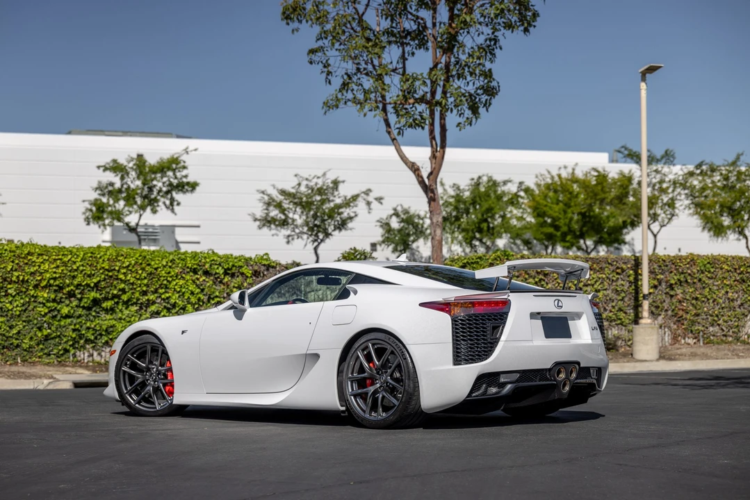 2012 Lexus LFA - Image 8 of 31