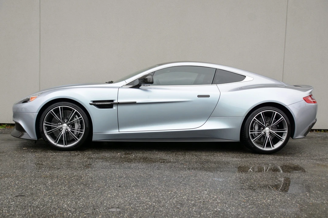 2014 Aston Martin Vanquish 2nd Gen - Image 7 of 31