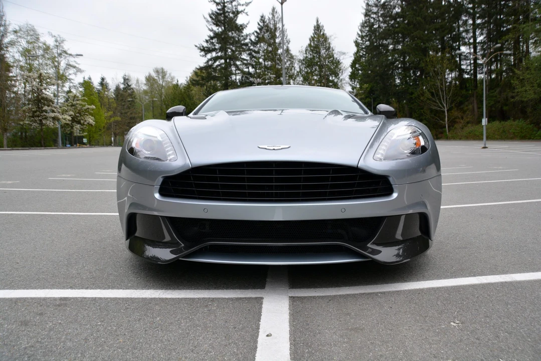 2014 Aston Martin Vanquish 2nd Gen - Image 23 of 31