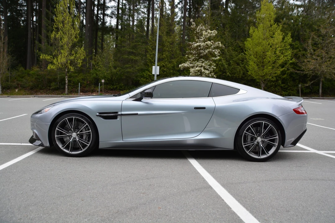 2014 Aston Martin Vanquish 2nd Gen - Image 8 of 31