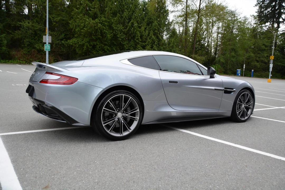 2014 Aston Martin Vanquish 2nd Gen - Image 17 of 31