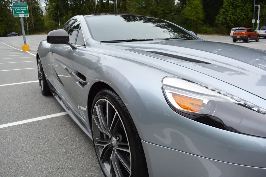 2014 Aston Martin Vanquish 2nd Gen - Image 29 of 31