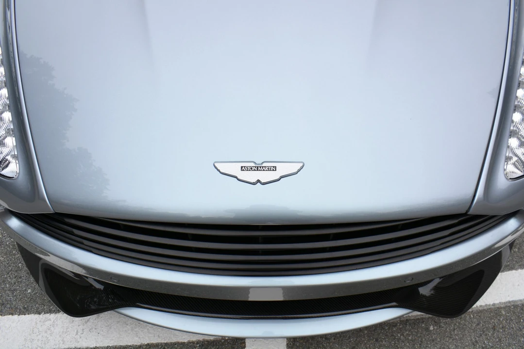 2014 Aston Martin Vanquish 2nd Gen - Image 26 of 31