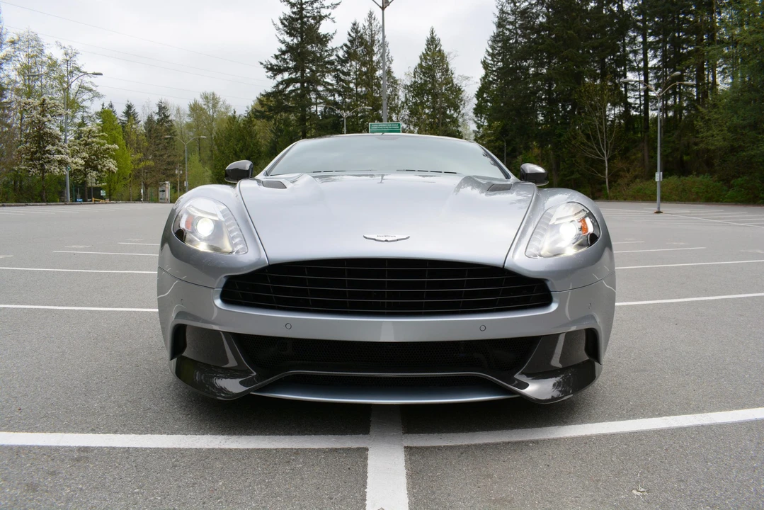 2014 Aston Martin Vanquish 2nd Gen - Image 24 of 31