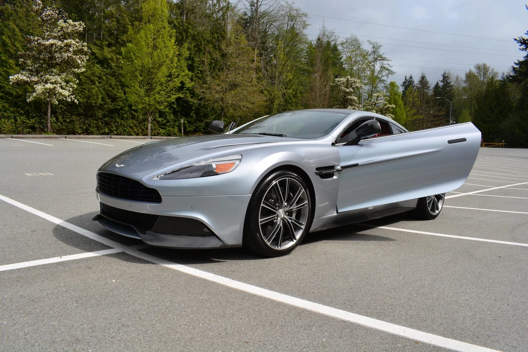 2014 Aston Martin Vanquish 2nd Gen - Image 27 of 31