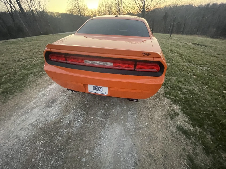 2014 Dodge Challenger 3rd Gen - Image 19 of 31
