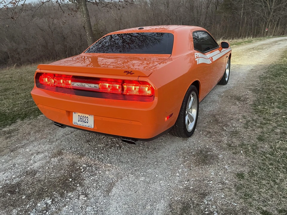 2014 Dodge Challenger 3rd Gen - Image 18 of 31