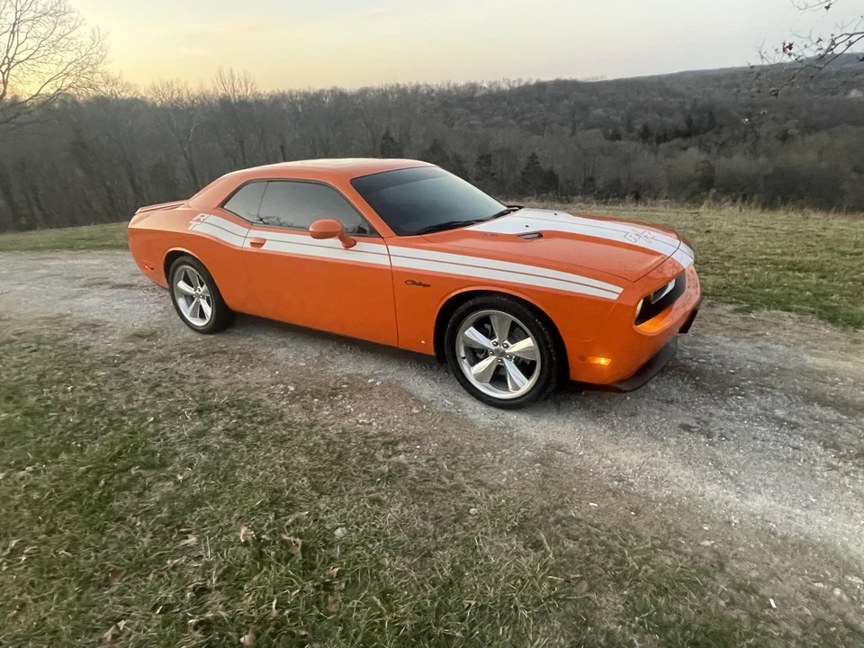 2014 Dodge Challenger 3rd Gen - Image 12 of 31