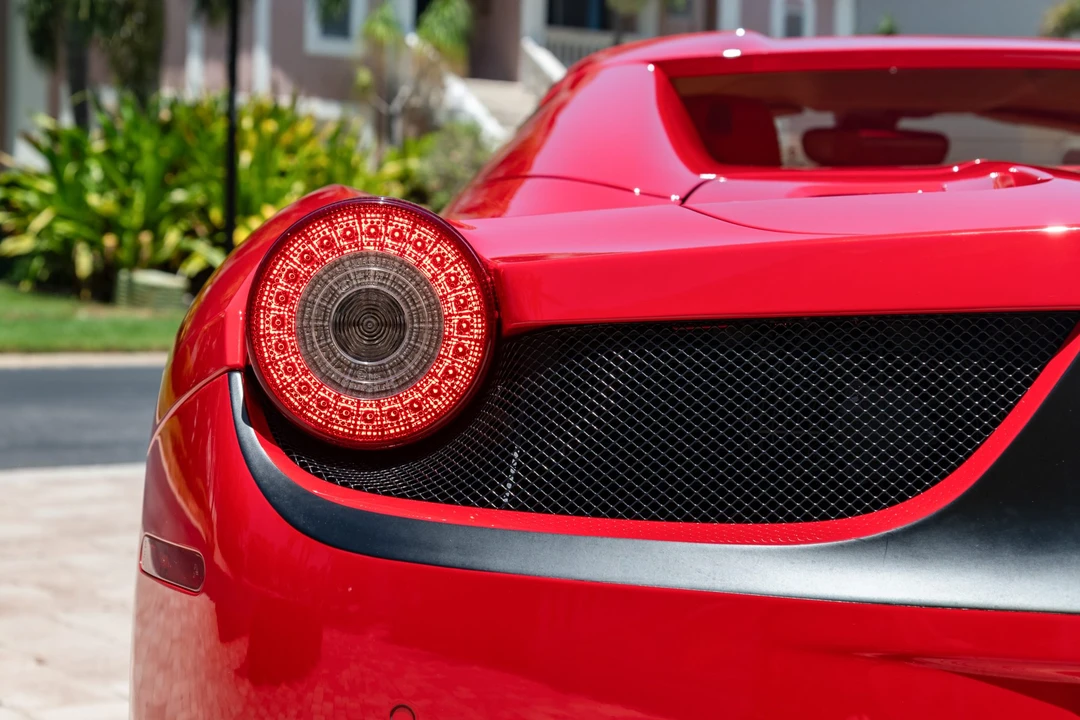 2014 Ferrari 458 Spider - Image 25 of 31
