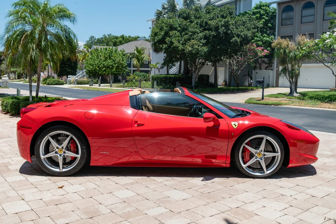 2014 Ferrari 458 Spider - Image 7 of 31