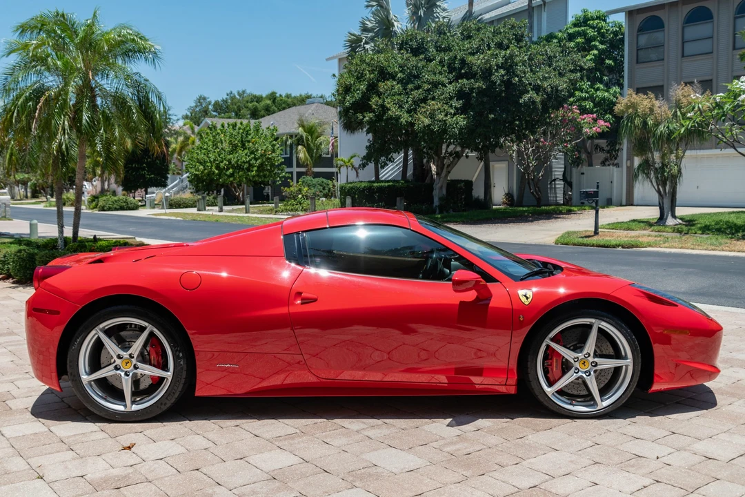 2014 Ferrari 458 Spider - Image 15 of 31